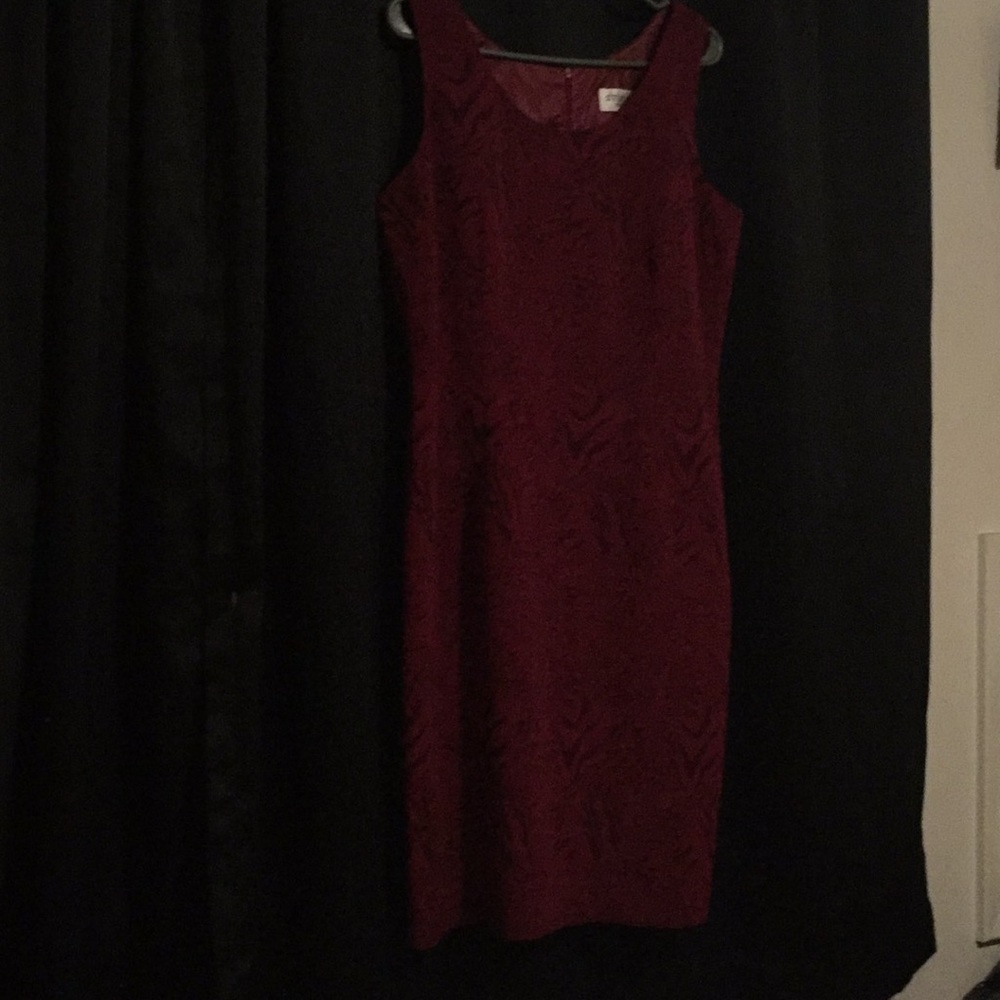 Dress suit